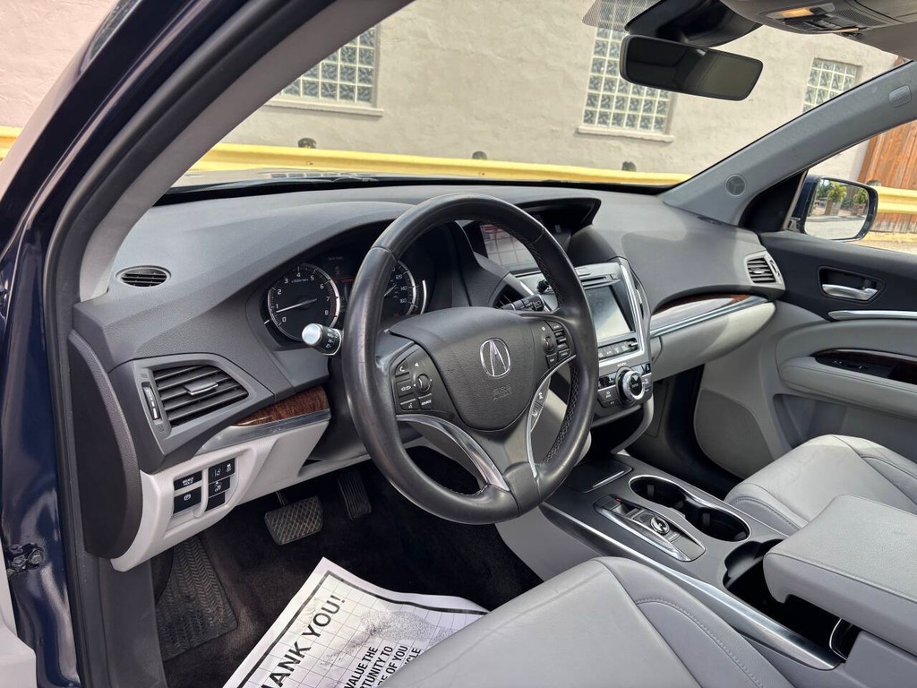 Acura MDX Vehicle Full-screen Gallery Image 08