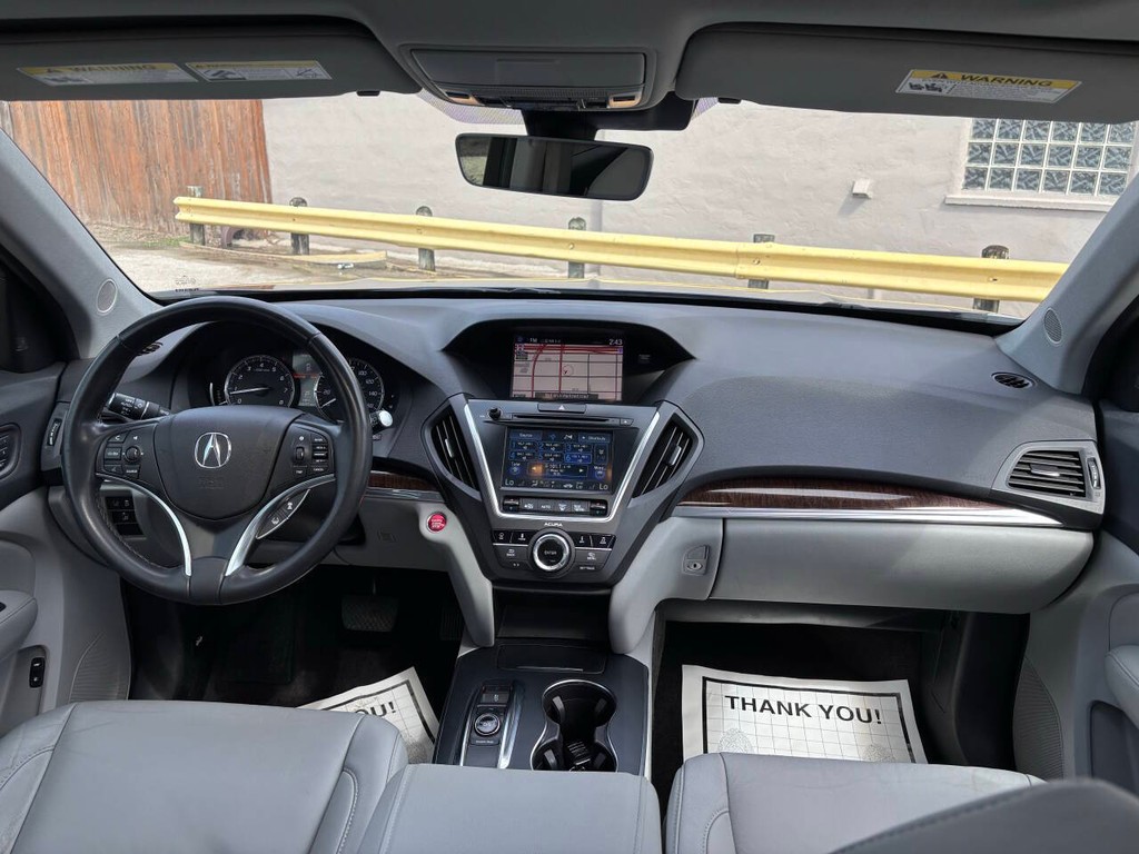 Acura MDX Vehicle Full-screen Gallery Image 22
