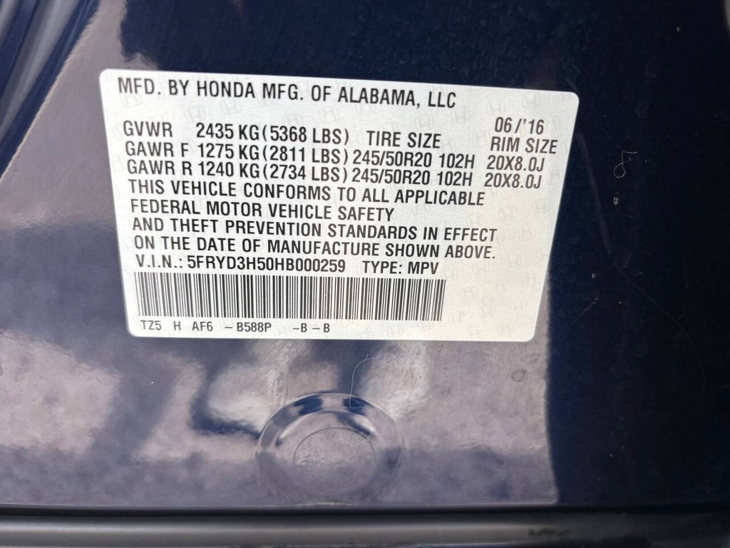 Acura MDX Vehicle Full-screen Gallery Image 31