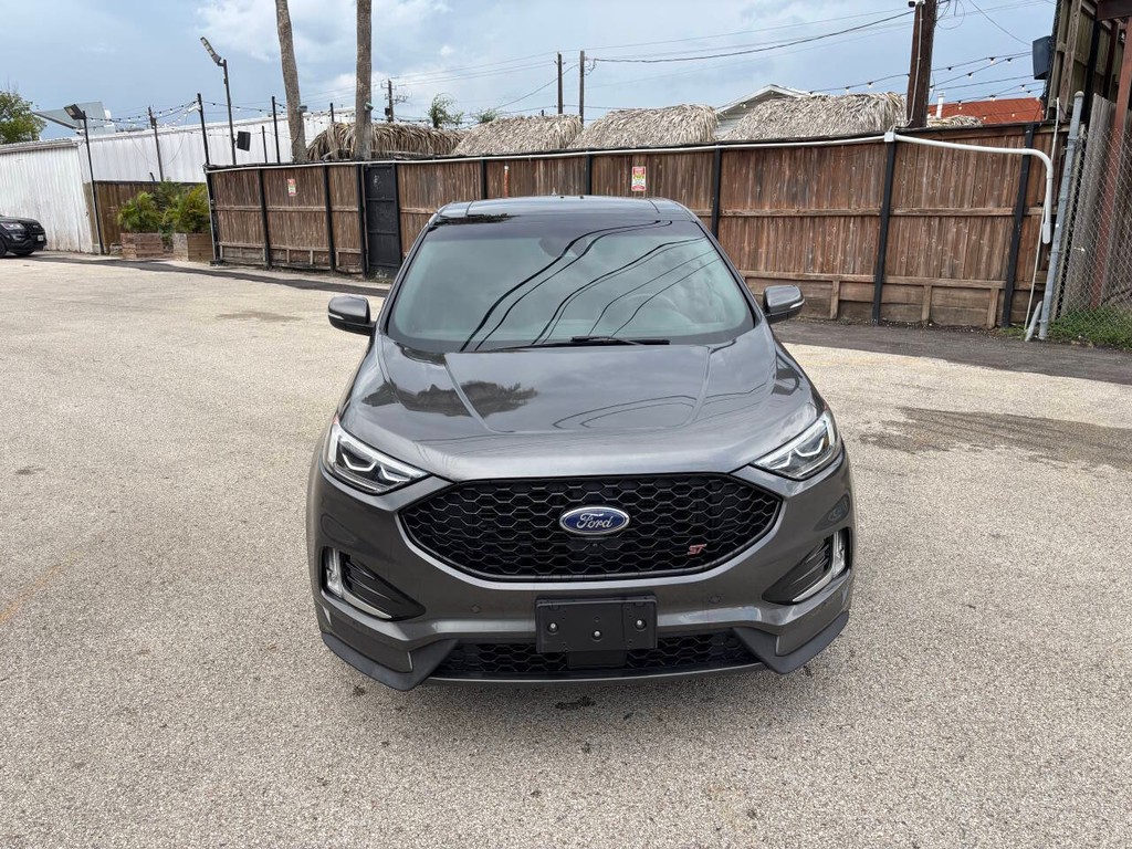 Ford Edge Vehicle Full-screen Gallery Image 02