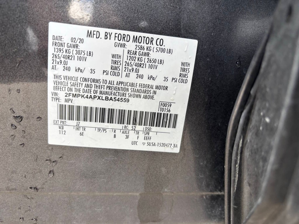 Ford Edge Vehicle Full-screen Gallery Image 31