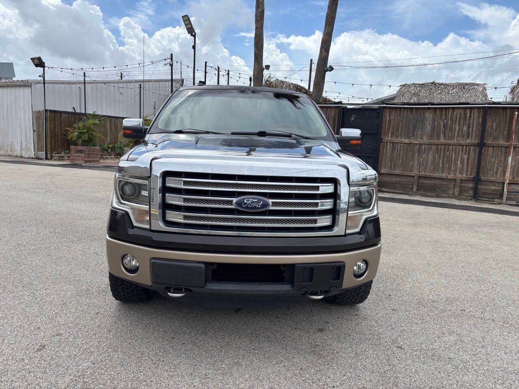 Ford F-150 Vehicle Full-screen Gallery Image 03