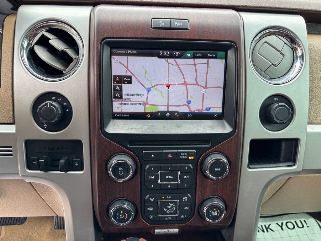 Ford F-150 Vehicle Full-screen Gallery Image 20