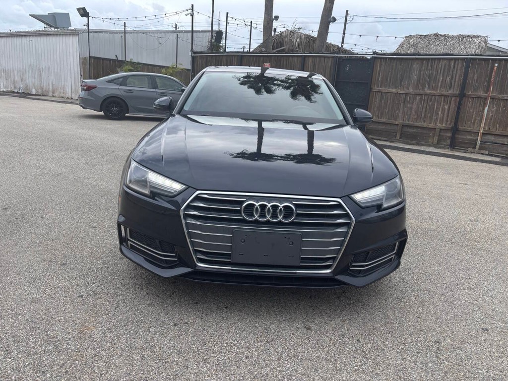 Audi A4 Vehicle Full-screen Gallery Image 03