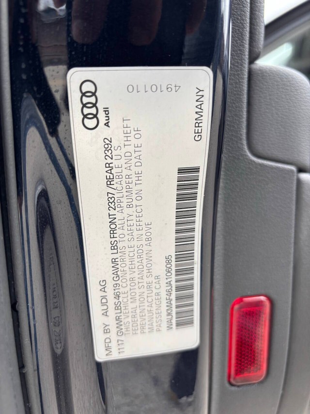 Audi A4 Vehicle Full-screen Gallery Image 31