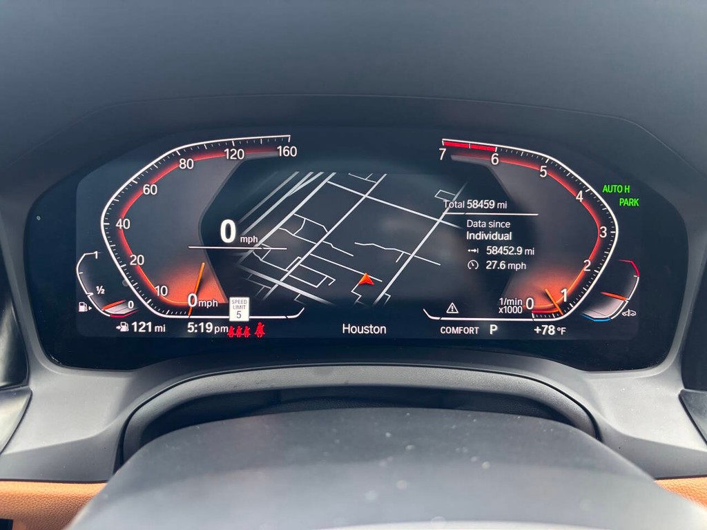 BMW 4 Series Vehicle Full-screen Gallery Image 29