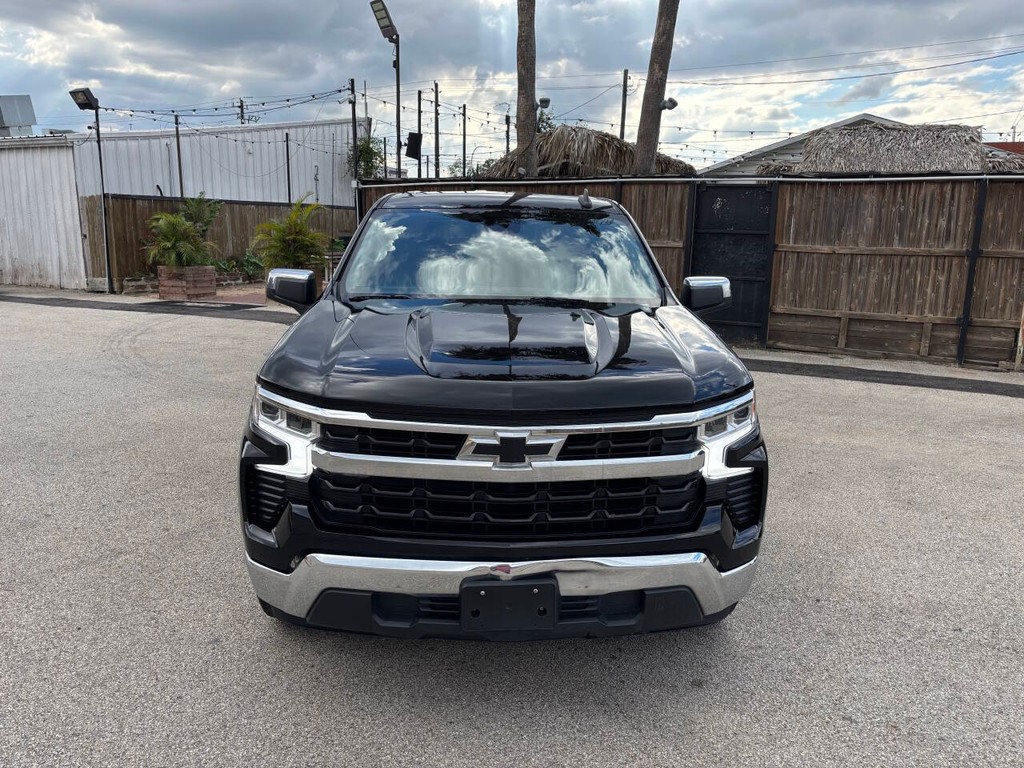Chevrolet Silverado 1500 Vehicle Full-screen Gallery Image 02