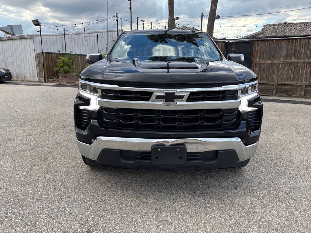 Chevrolet Silverado 1500 Vehicle Full-screen Gallery Image 03