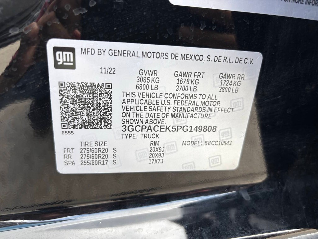 Chevrolet Silverado 1500 Vehicle Full-screen Gallery Image 28
