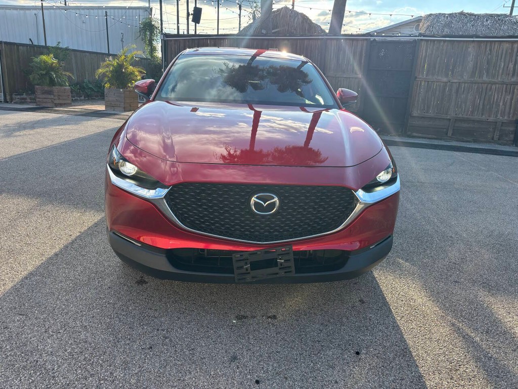 Mazda CX-30 Vehicle Full-screen Gallery Image 02