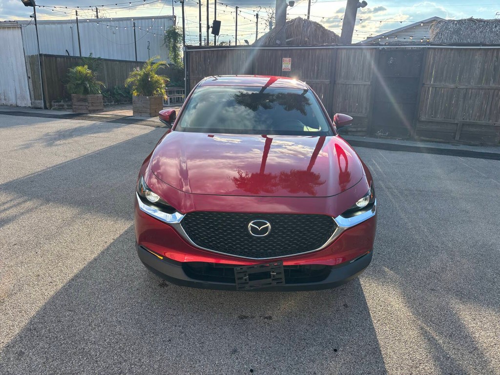 Mazda CX-30 Vehicle Full-screen Gallery Image 03