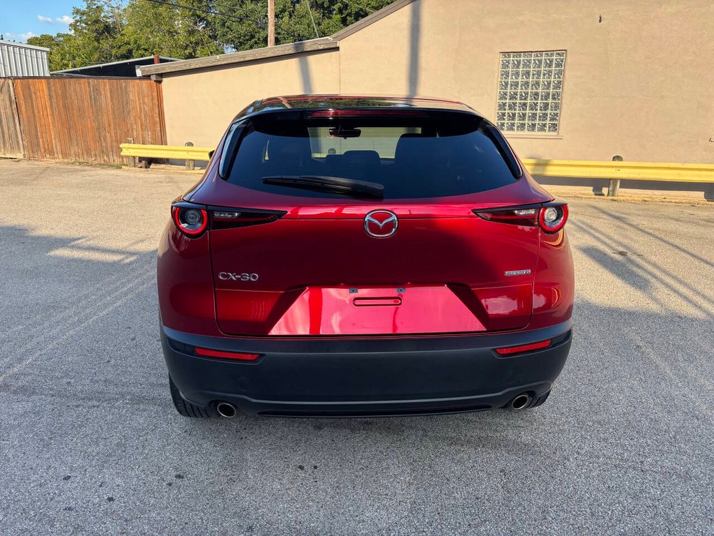 Mazda CX-30 Vehicle Full-screen Gallery Image 06