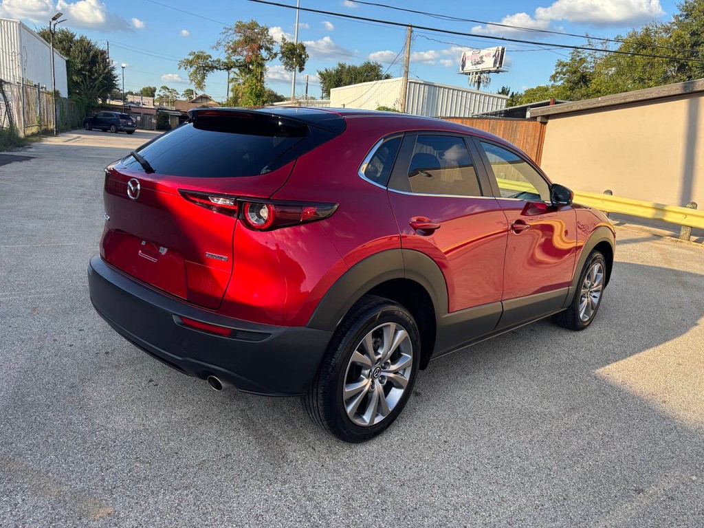 Mazda CX-30 Vehicle Full-screen Gallery Image 07