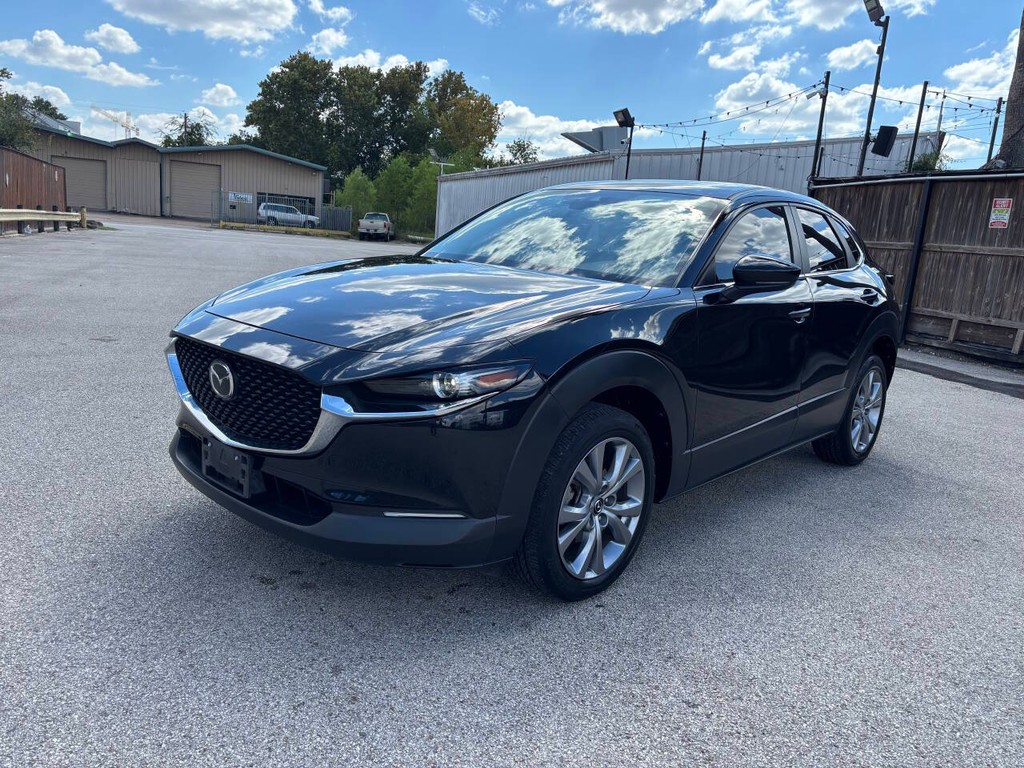 Mazda CX-30 Vehicle Full-screen Gallery Image 04