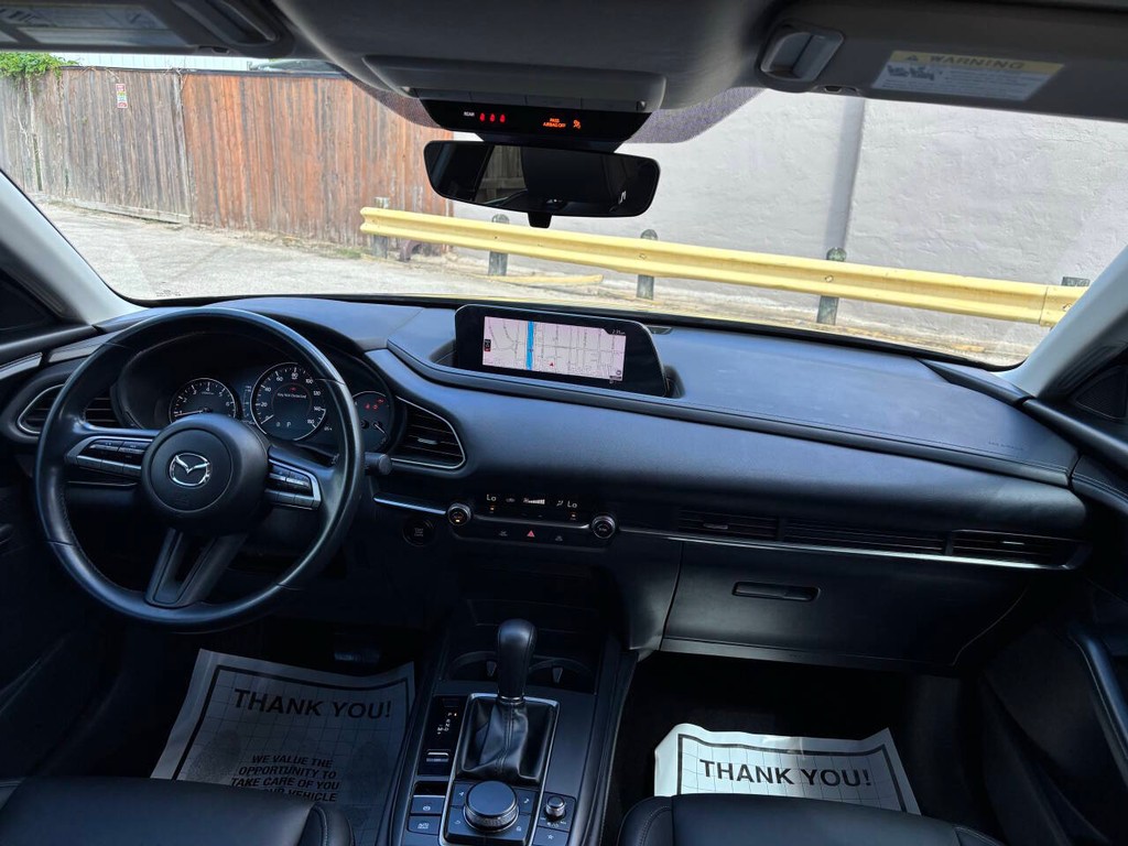 Mazda CX-30 Vehicle Full-screen Gallery Image 19