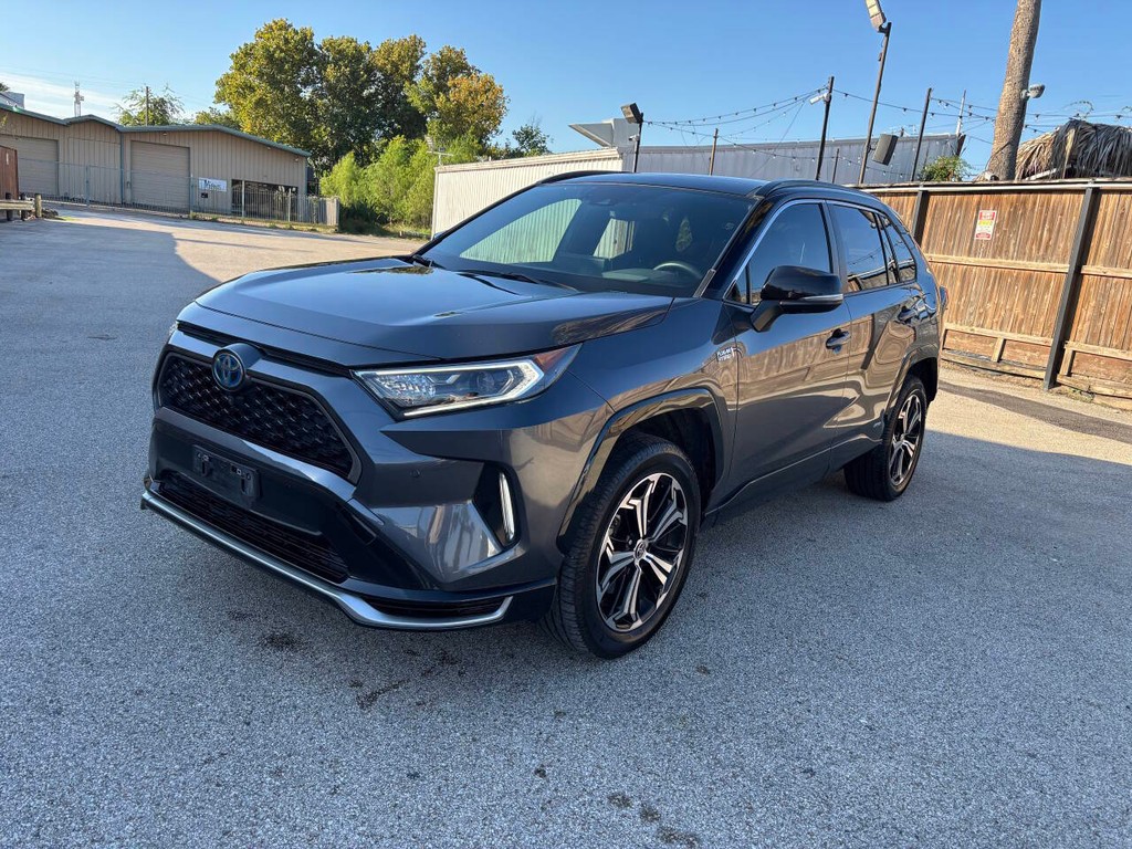 Toyota RAV4 Prime Vehicle Full-screen Gallery Image 04