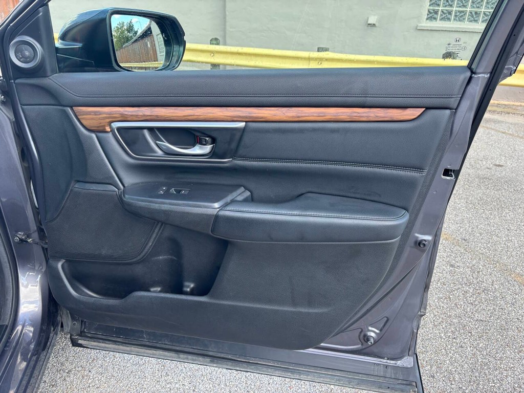 Honda CR-V Vehicle Full-screen Gallery Image 13