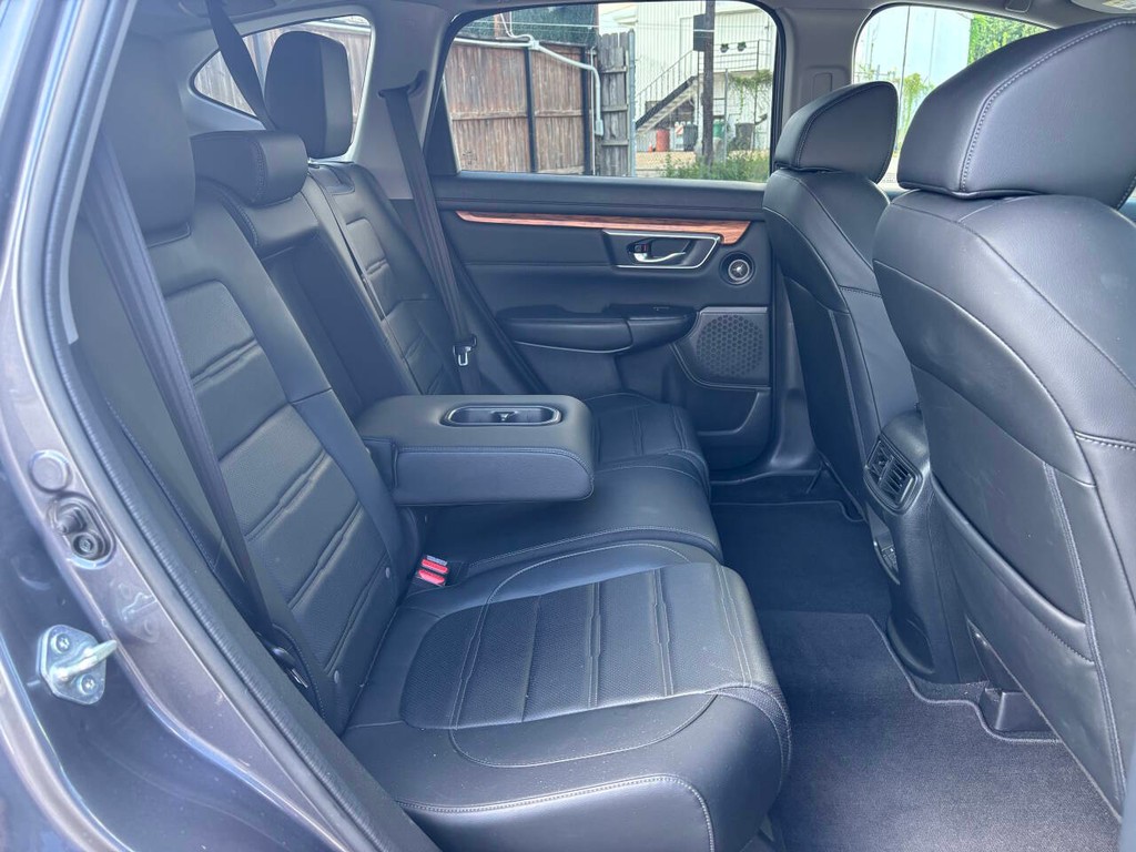 Honda CR-V Vehicle Full-screen Gallery Image 16
