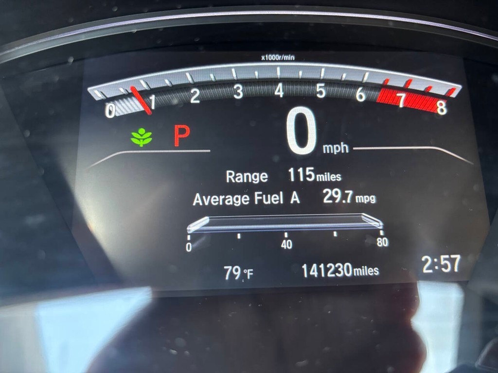 Honda CR-V Vehicle Full-screen Gallery Image 25