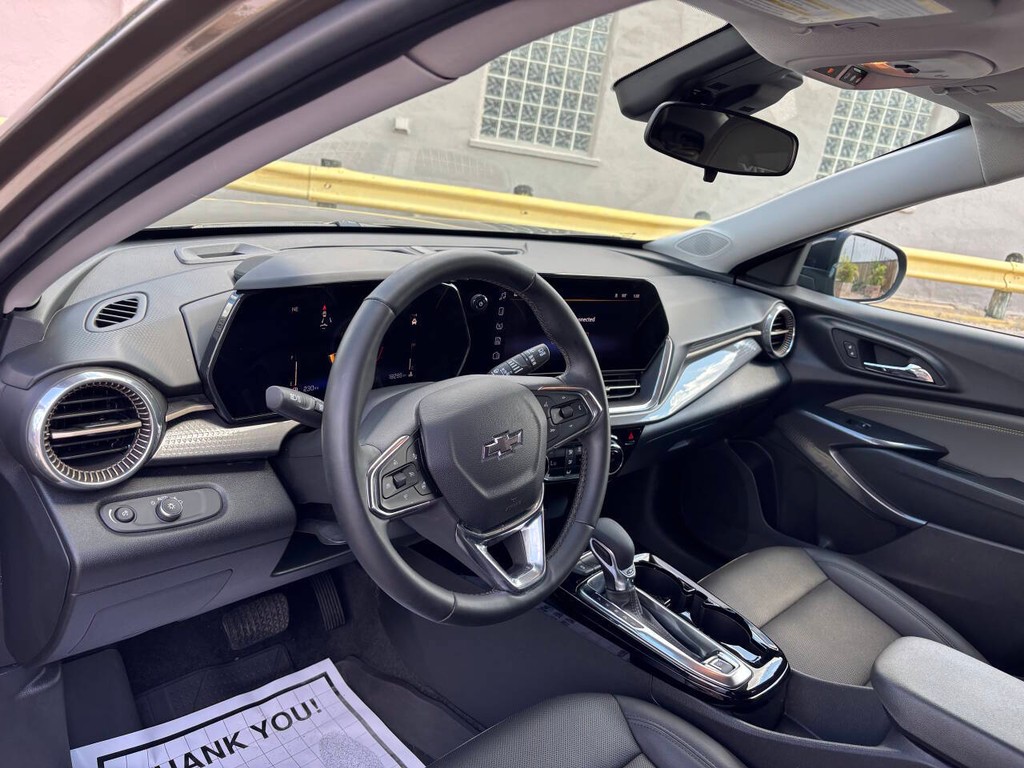 Chevrolet Trax Vehicle Full-screen Gallery Image 08