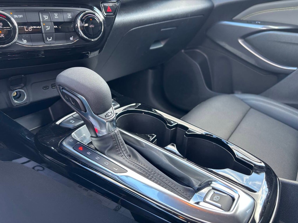 Chevrolet Trax Vehicle Full-screen Gallery Image 23