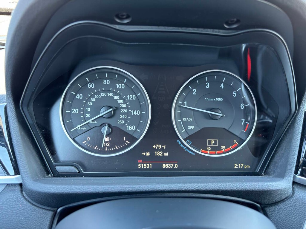 BMW X1 Vehicle Full-screen Gallery Image 28