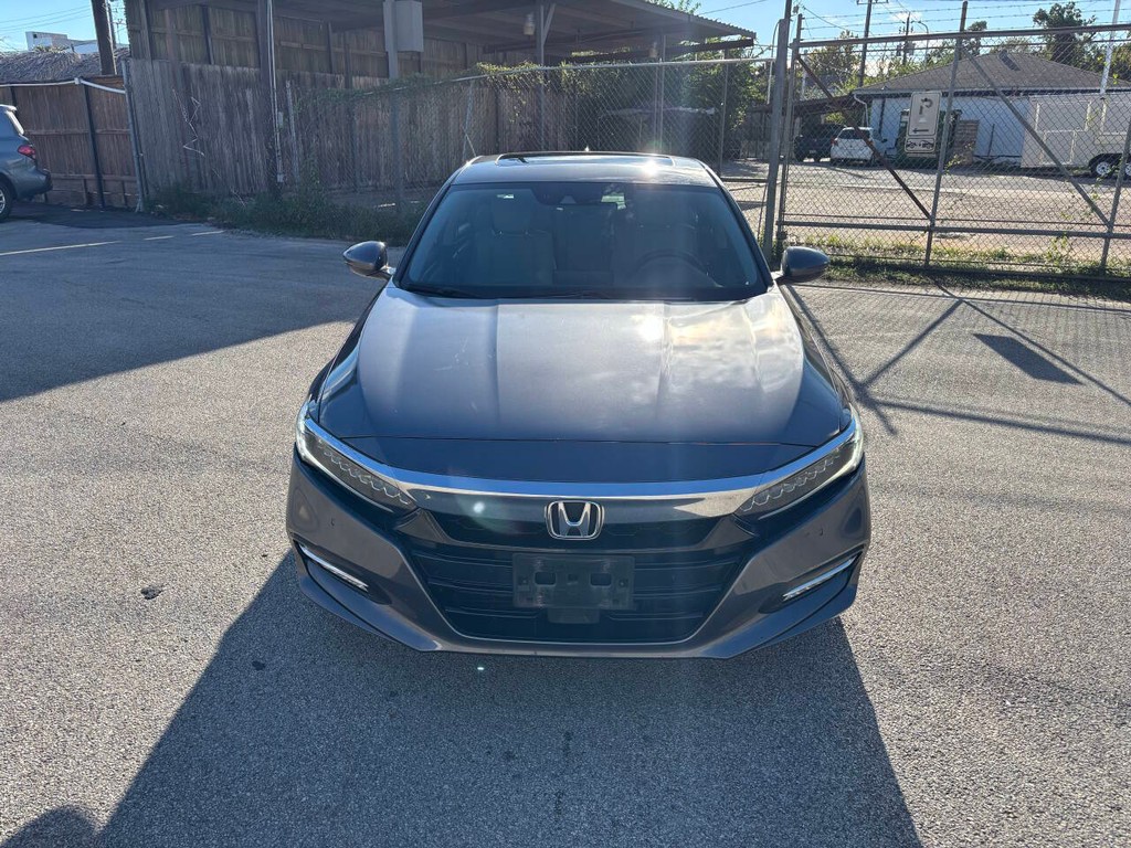 Honda Accord Hybrid Vehicle Full-screen Gallery Image 02
