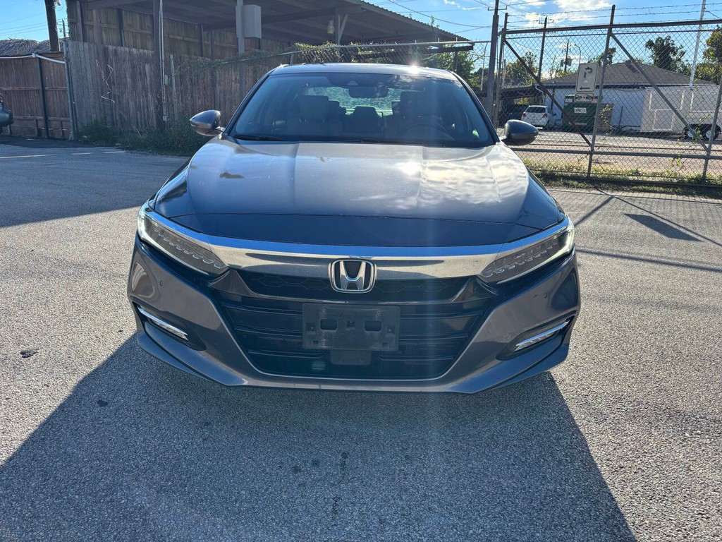 Honda Accord Hybrid Vehicle Full-screen Gallery Image 03