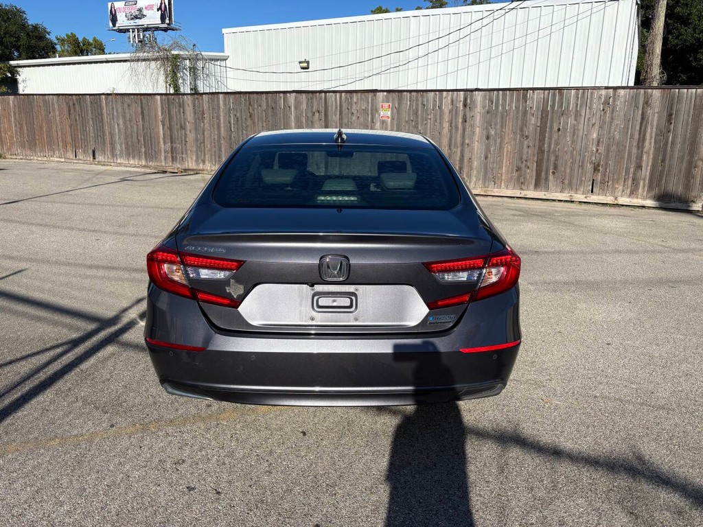 Honda Accord Hybrid Vehicle Full-screen Gallery Image 06