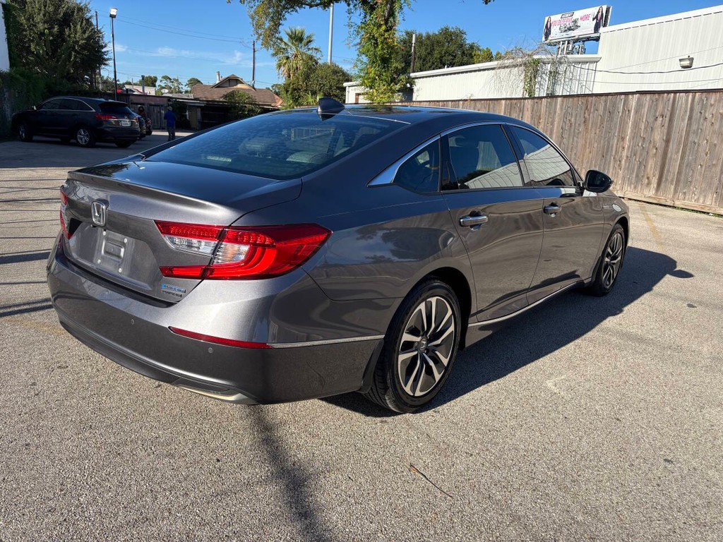Honda Accord Hybrid Vehicle Full-screen Gallery Image 07