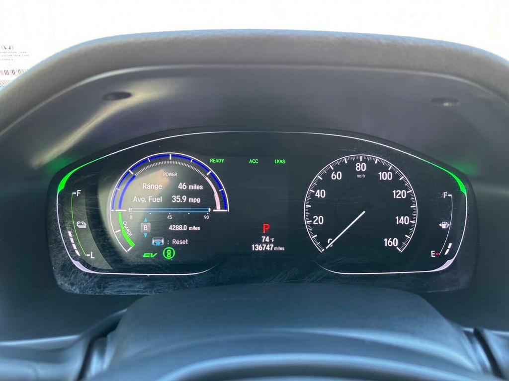 Honda Accord Hybrid Vehicle Full-screen Gallery Image 28