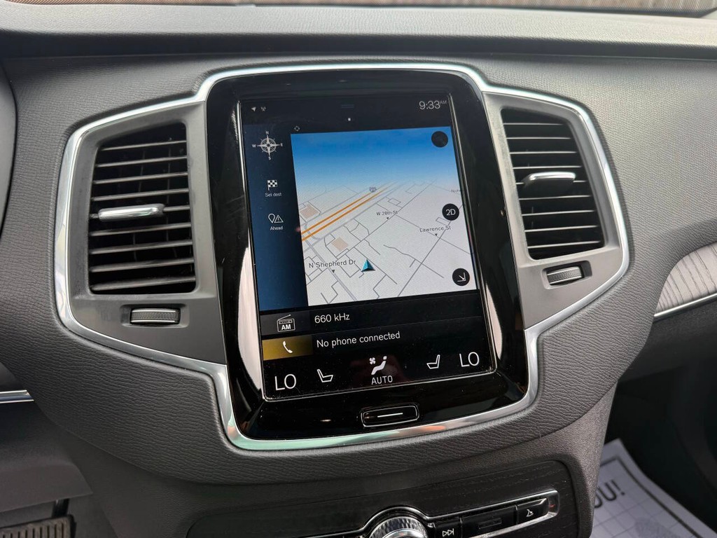 Volvo XC90 Vehicle Full-screen Gallery Image 21