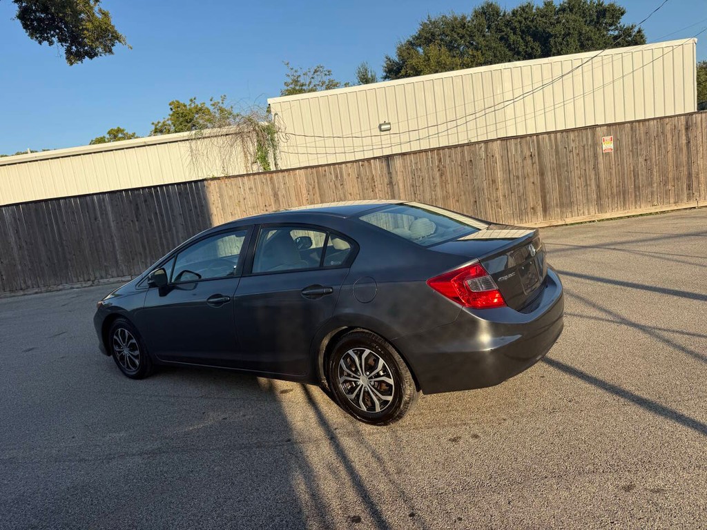 Honda Civic Sedan Vehicle Full-screen Gallery Image 04