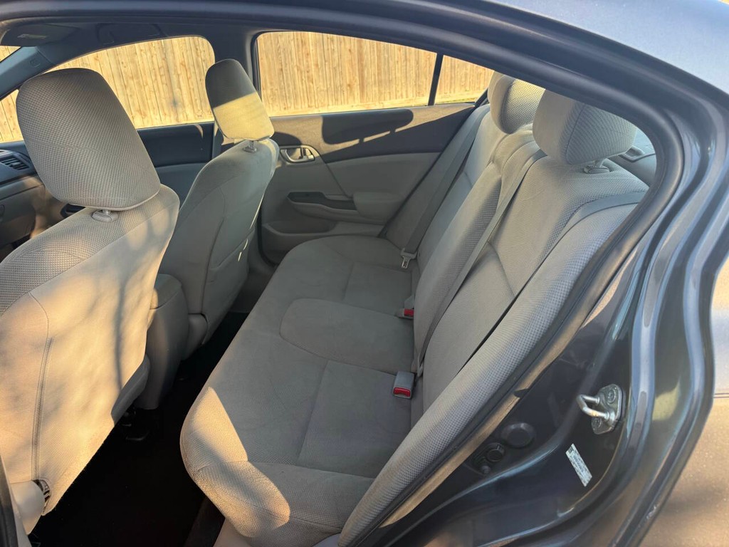 Honda Civic Sedan Vehicle Full-screen Gallery Image 13