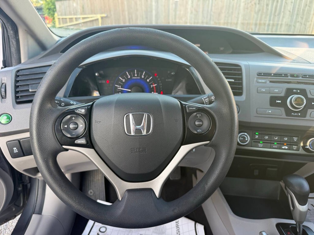 Honda Civic Sedan Vehicle Full-screen Gallery Image 20