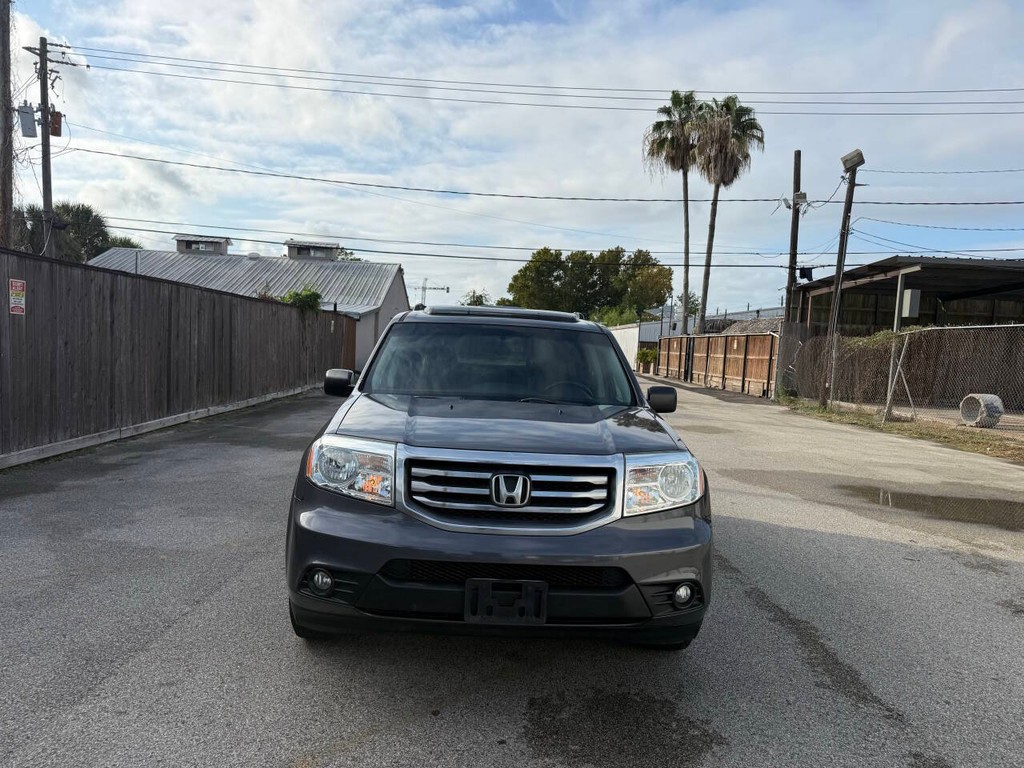Honda Pilot Vehicle Full-screen Gallery Image 02