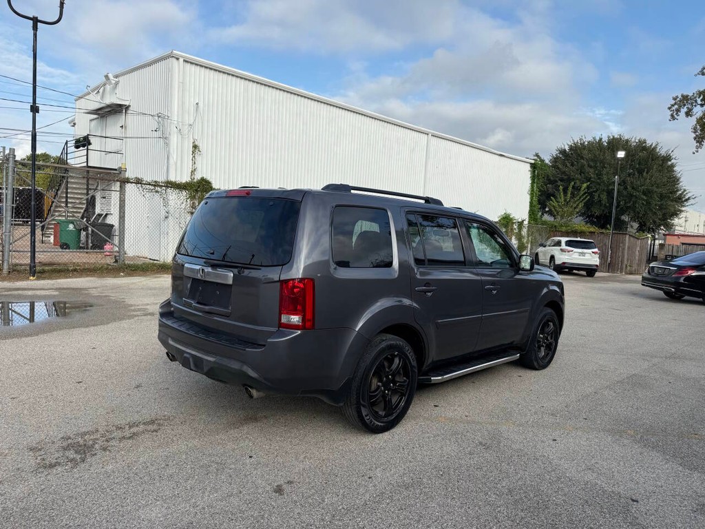 Honda Pilot Vehicle Full-screen Gallery Image 07
