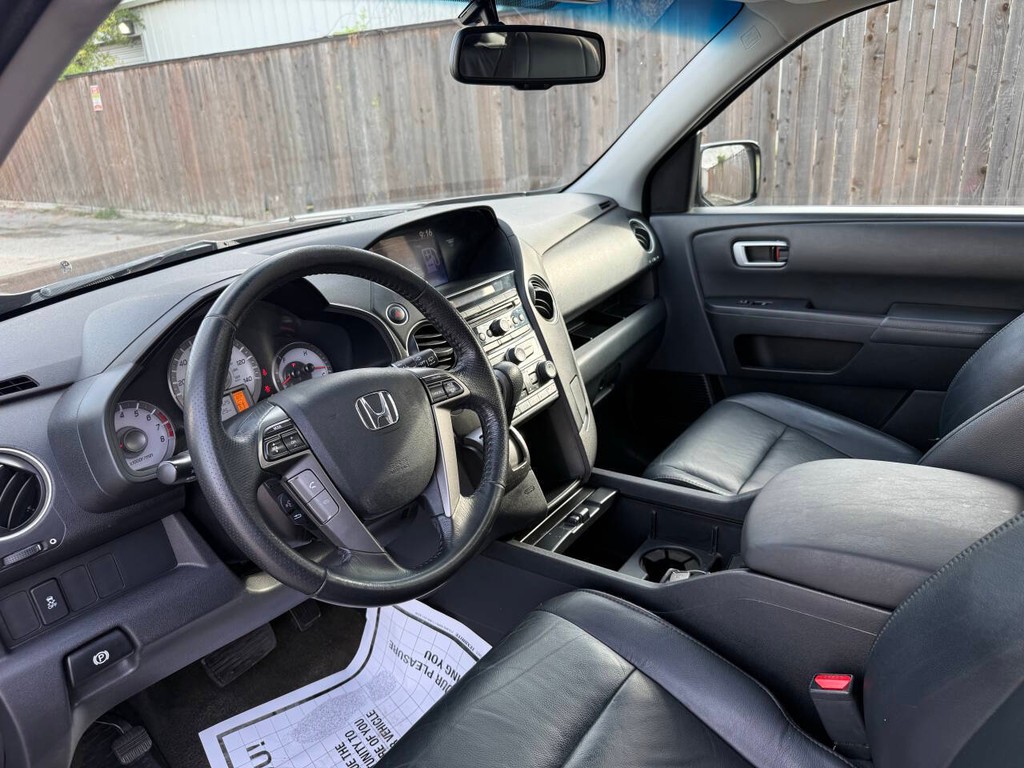Honda Pilot Vehicle Full-screen Gallery Image 08