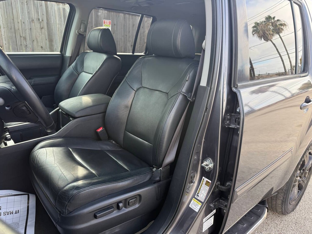 Honda Pilot Vehicle Full-screen Gallery Image 09
