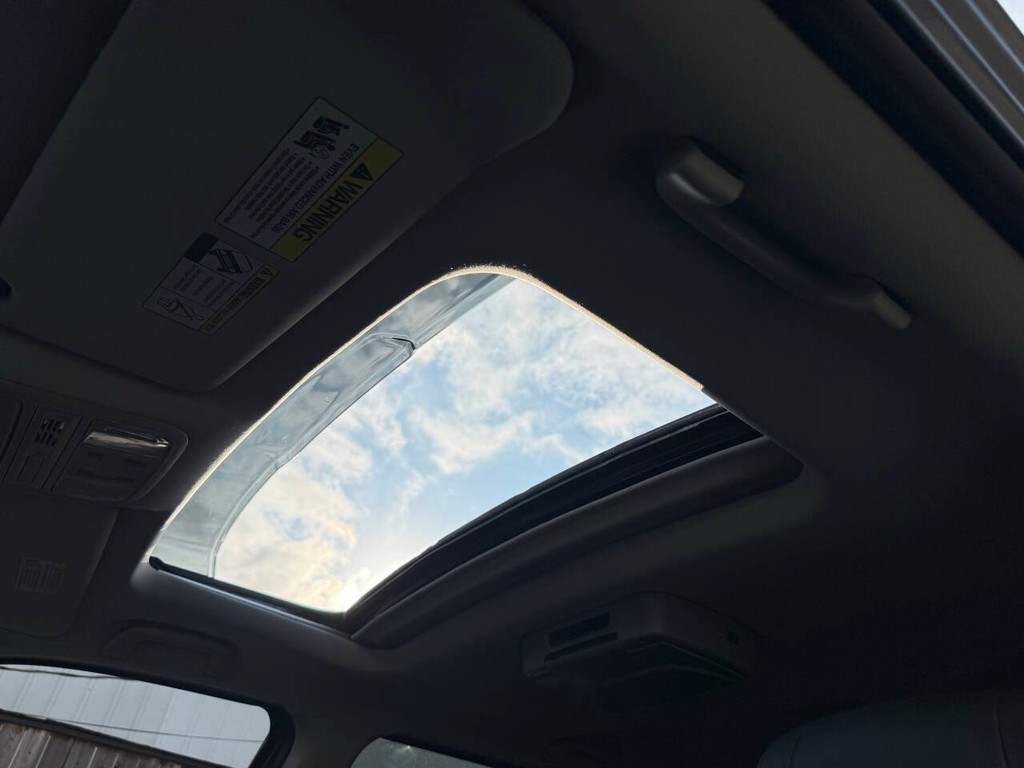 Honda Pilot Vehicle Full-screen Gallery Image 29