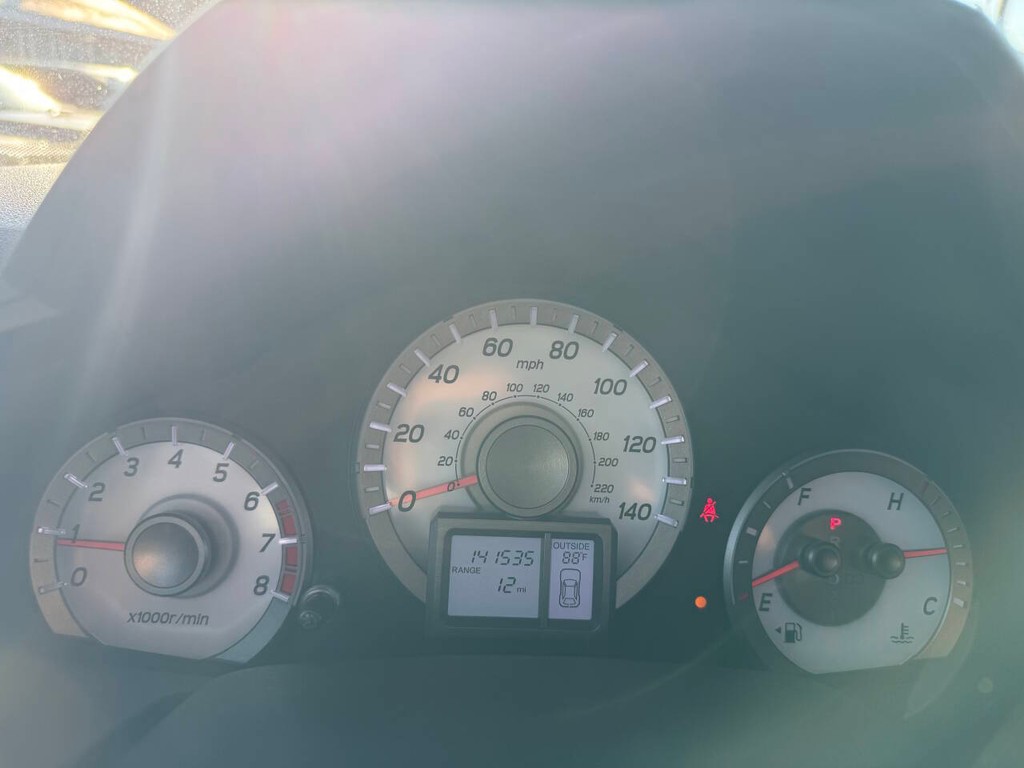 Honda Pilot Vehicle Full-screen Gallery Image 30