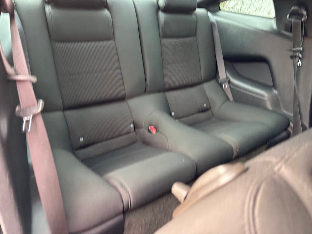 Ford Mustang Vehicle Full-screen Gallery Image 15