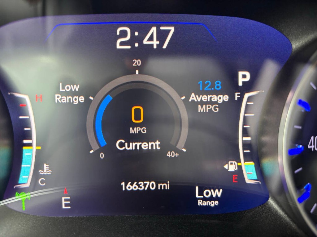 Chrysler Pacifica Vehicle Full-screen Gallery Image 29