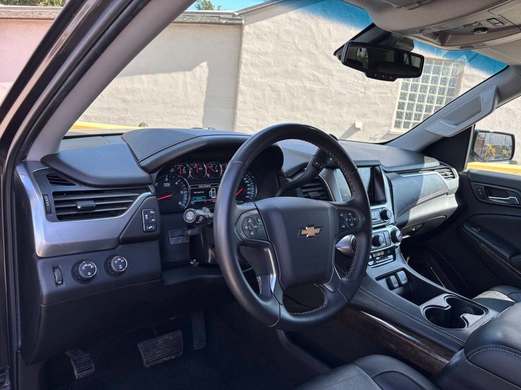 Chevrolet Tahoe Vehicle Full-screen Gallery Image 08