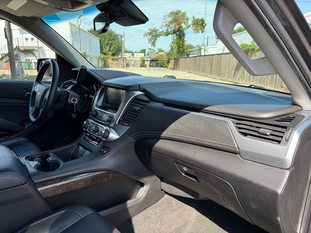 Chevrolet Tahoe Vehicle Full-screen Gallery Image 11