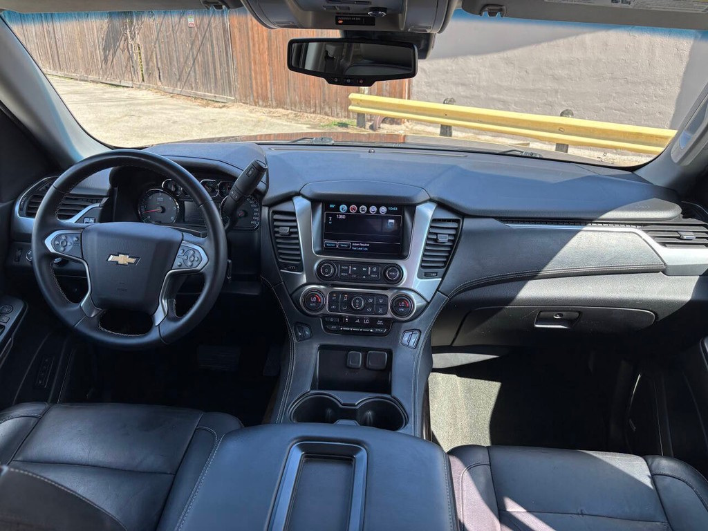 Chevrolet Tahoe Vehicle Full-screen Gallery Image 22