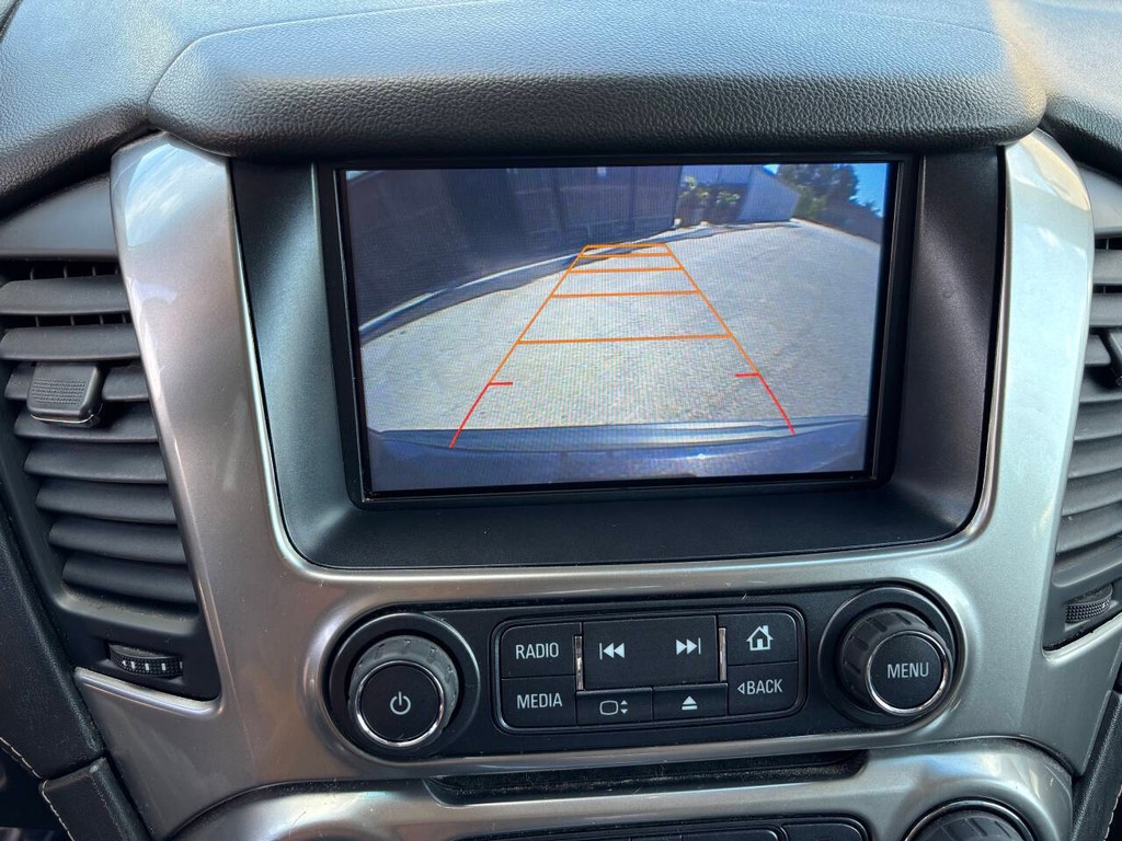 Chevrolet Tahoe Vehicle Full-screen Gallery Image 24