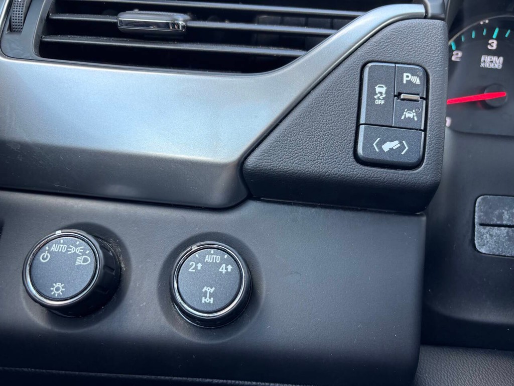Chevrolet Tahoe Vehicle Full-screen Gallery Image 27