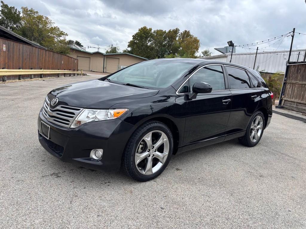Toyota Venza Vehicle Full-screen Gallery Image 04