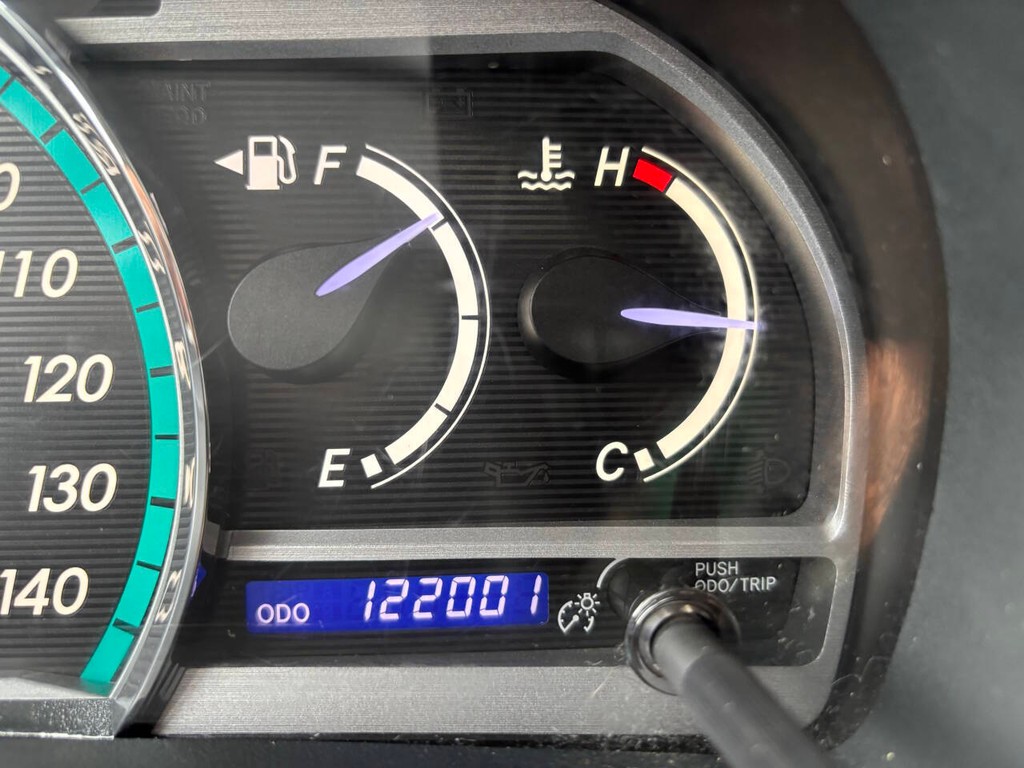 Toyota Venza Vehicle Full-screen Gallery Image 28